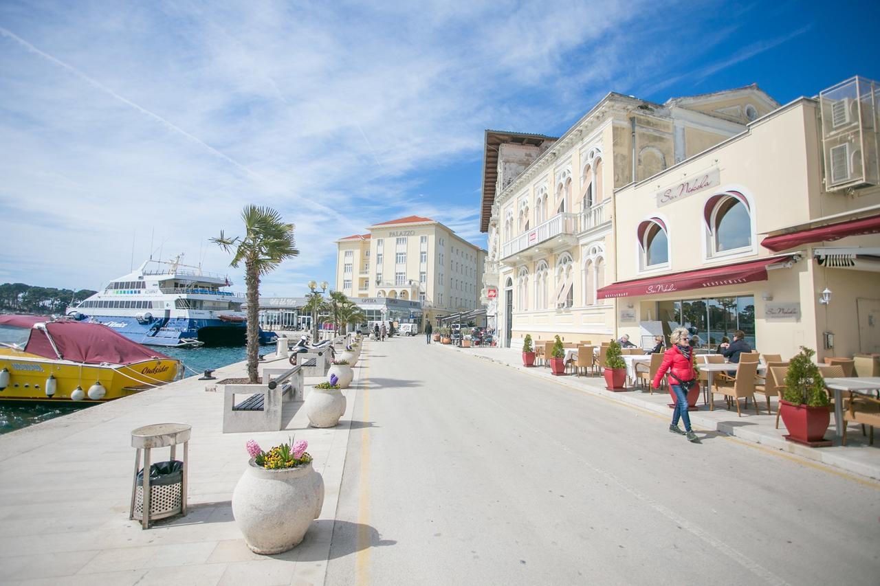 Vera Luxury Poreč Exteriör bild