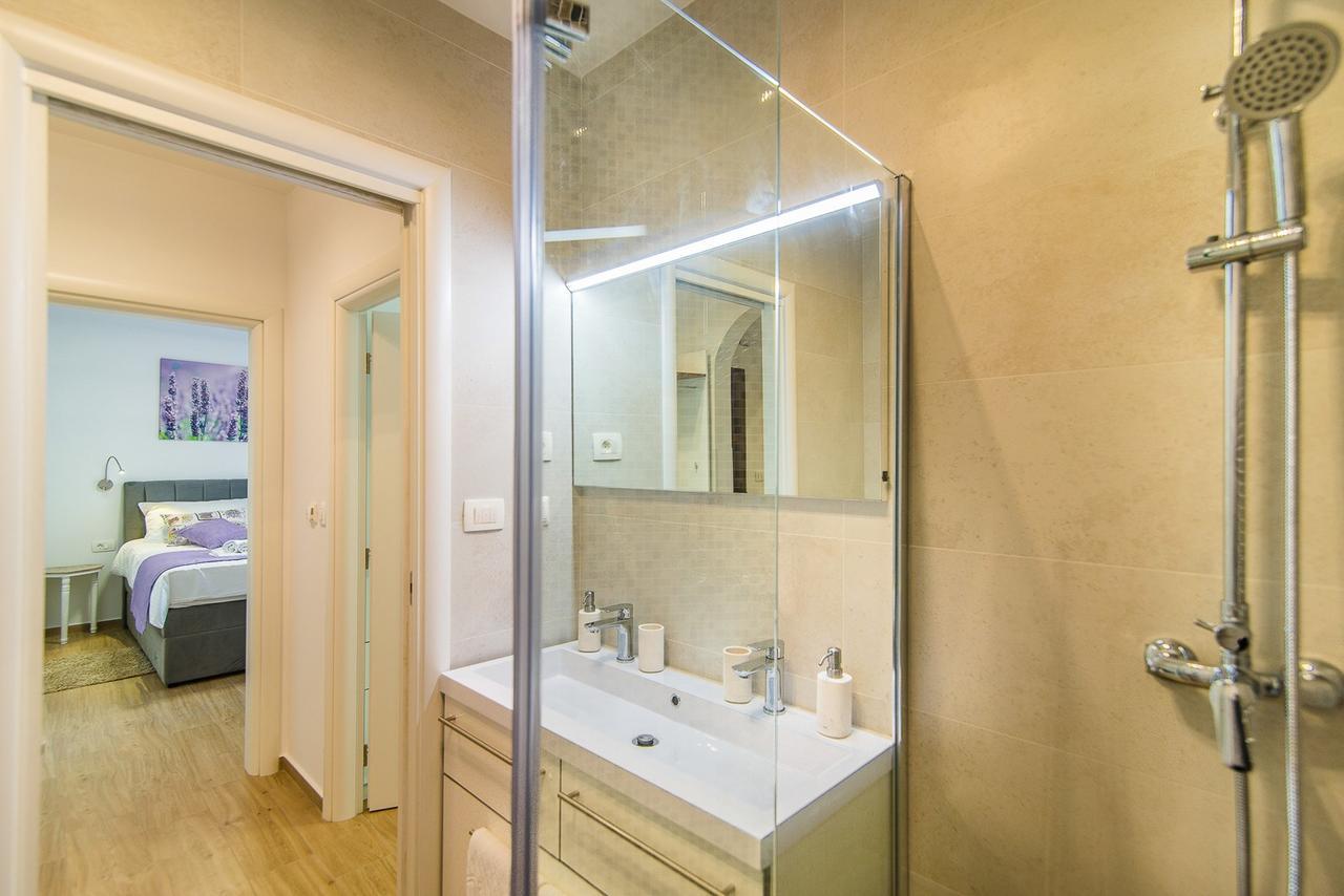 Vera Luxury Poreč Exteriör bild